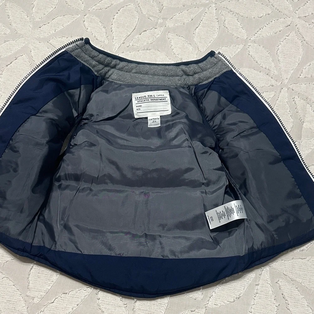 Bundle of Two Hooded and Sleeveless Vests Like New sz 2T